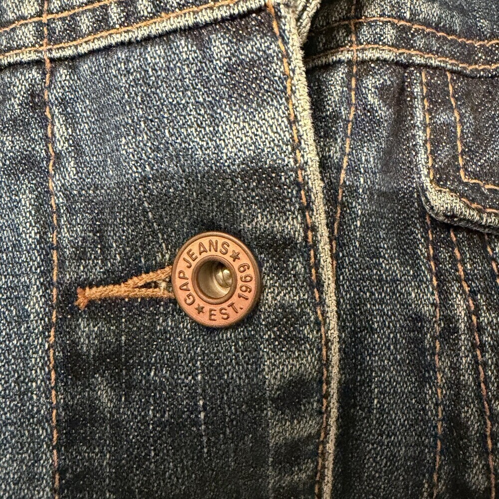 Gap Women’s M Denim Trucker Jacket Classic Flap Pockets Medium Wash Jean - Picture 3 of 9